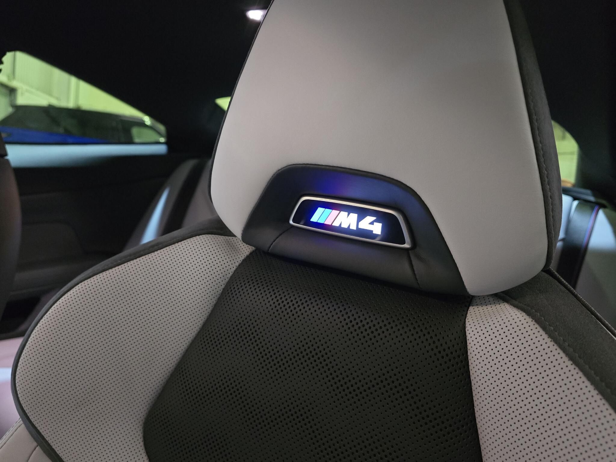 BMW M4 view 16