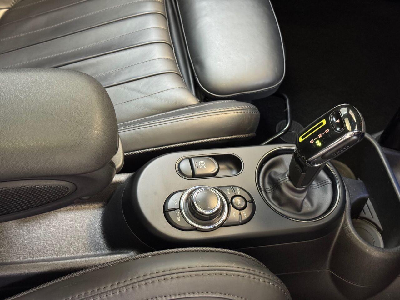 Mini Electric Hatch view 75