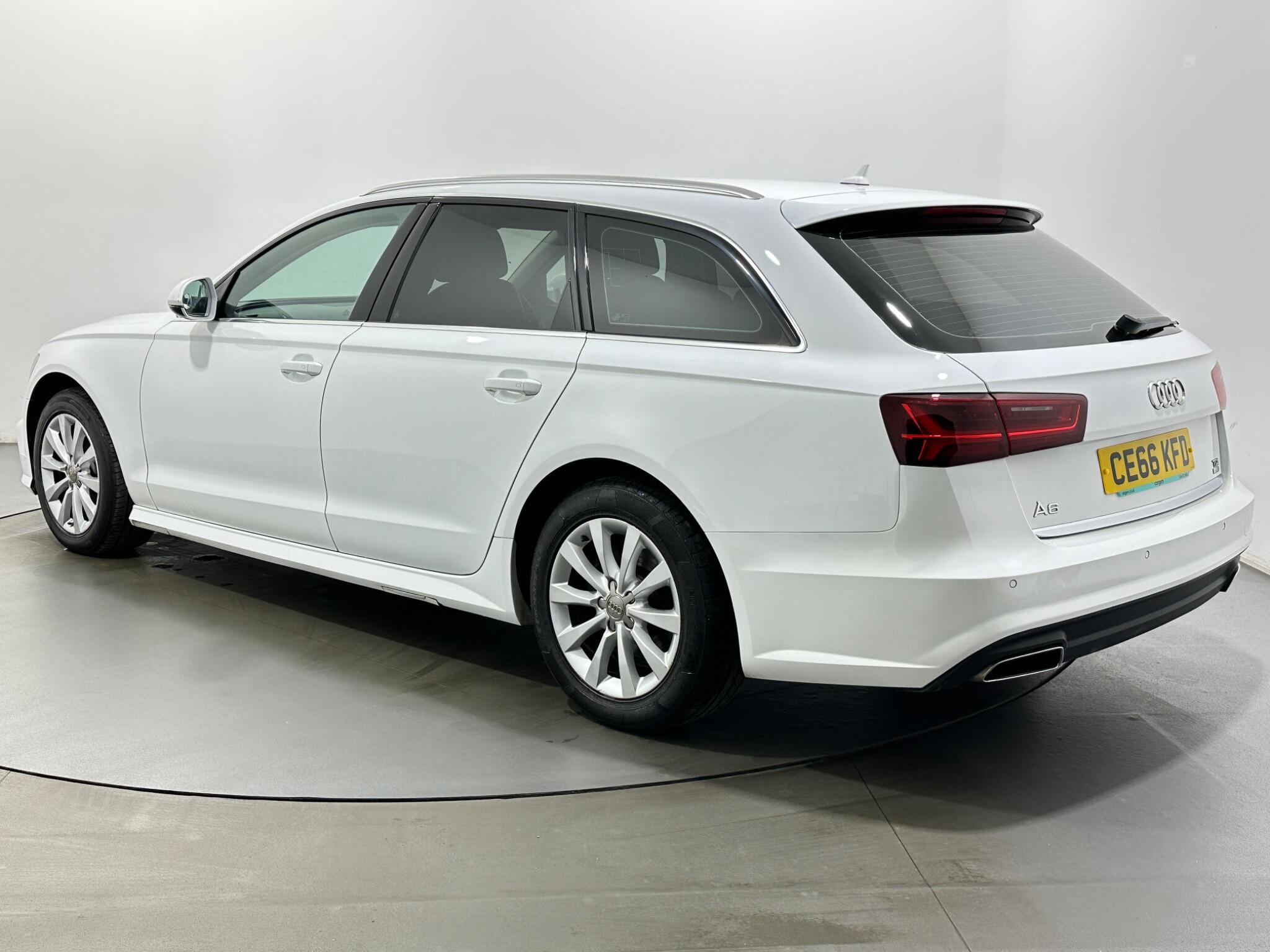Audi A6 view 6