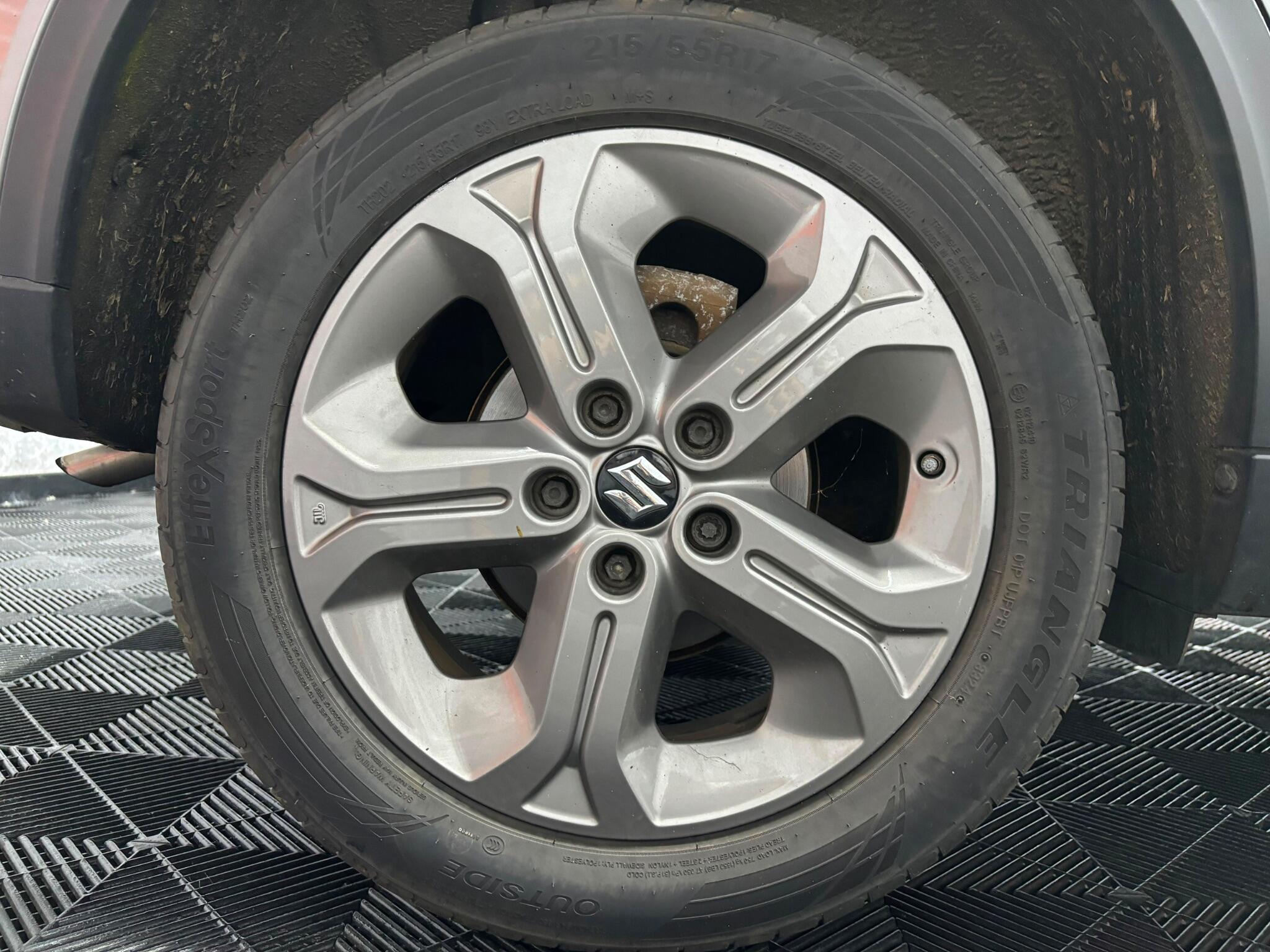 Suzuki Vitara view 27