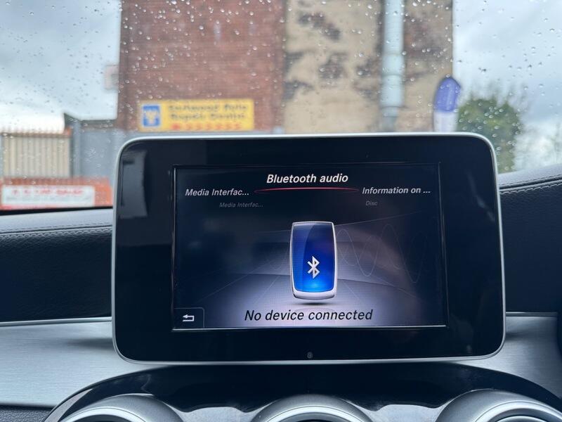 Mercedes-Benz C Class view 24