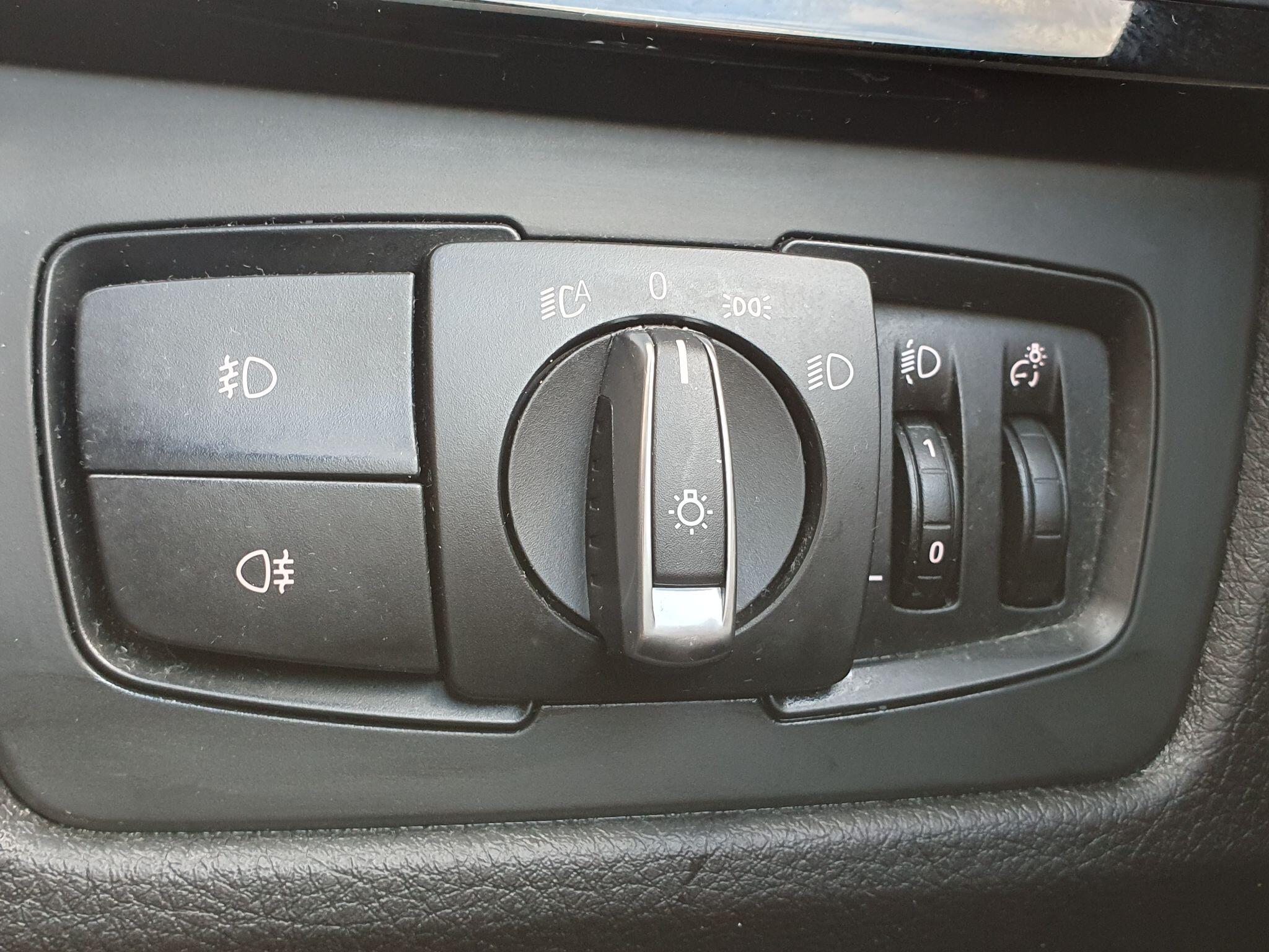 BMW 3 Series view 55