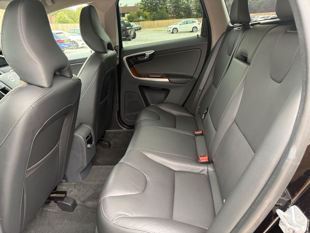 Volvo XC60 view 20