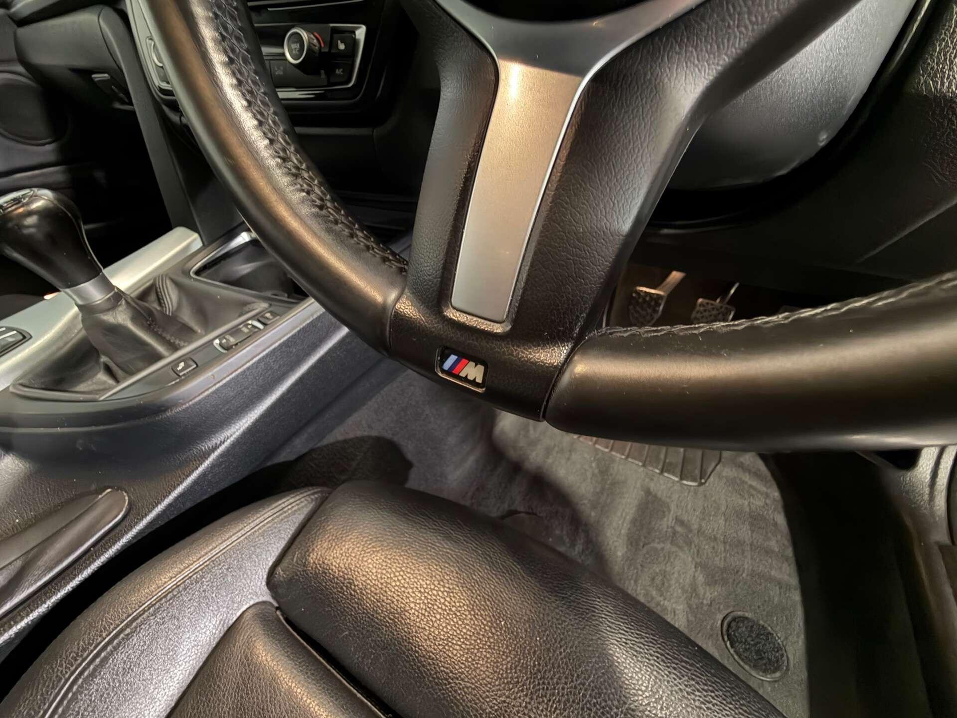 BMW 4 Series view 21