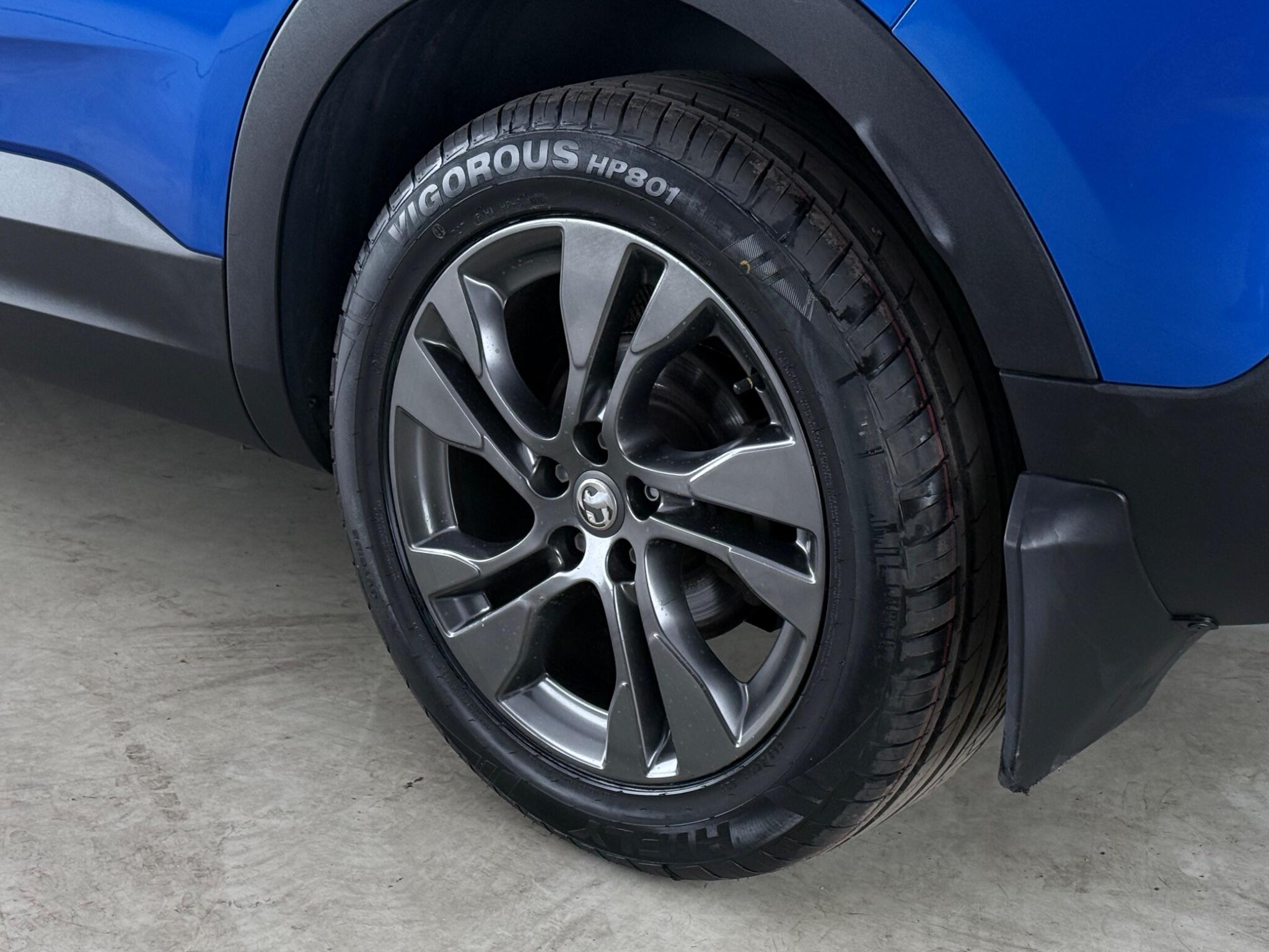 Vauxhall Grandland X view 9