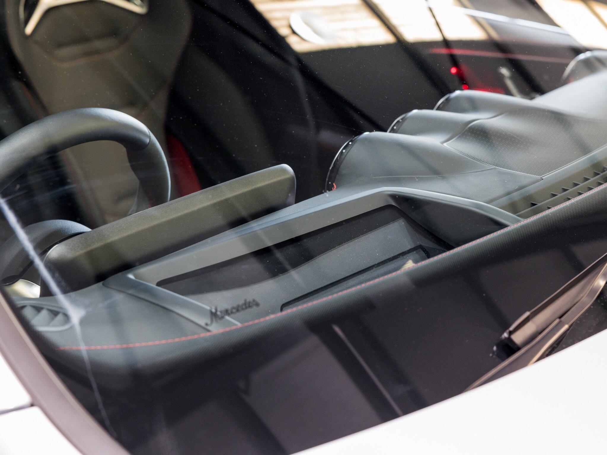Mercedes-Benz C Class view 23