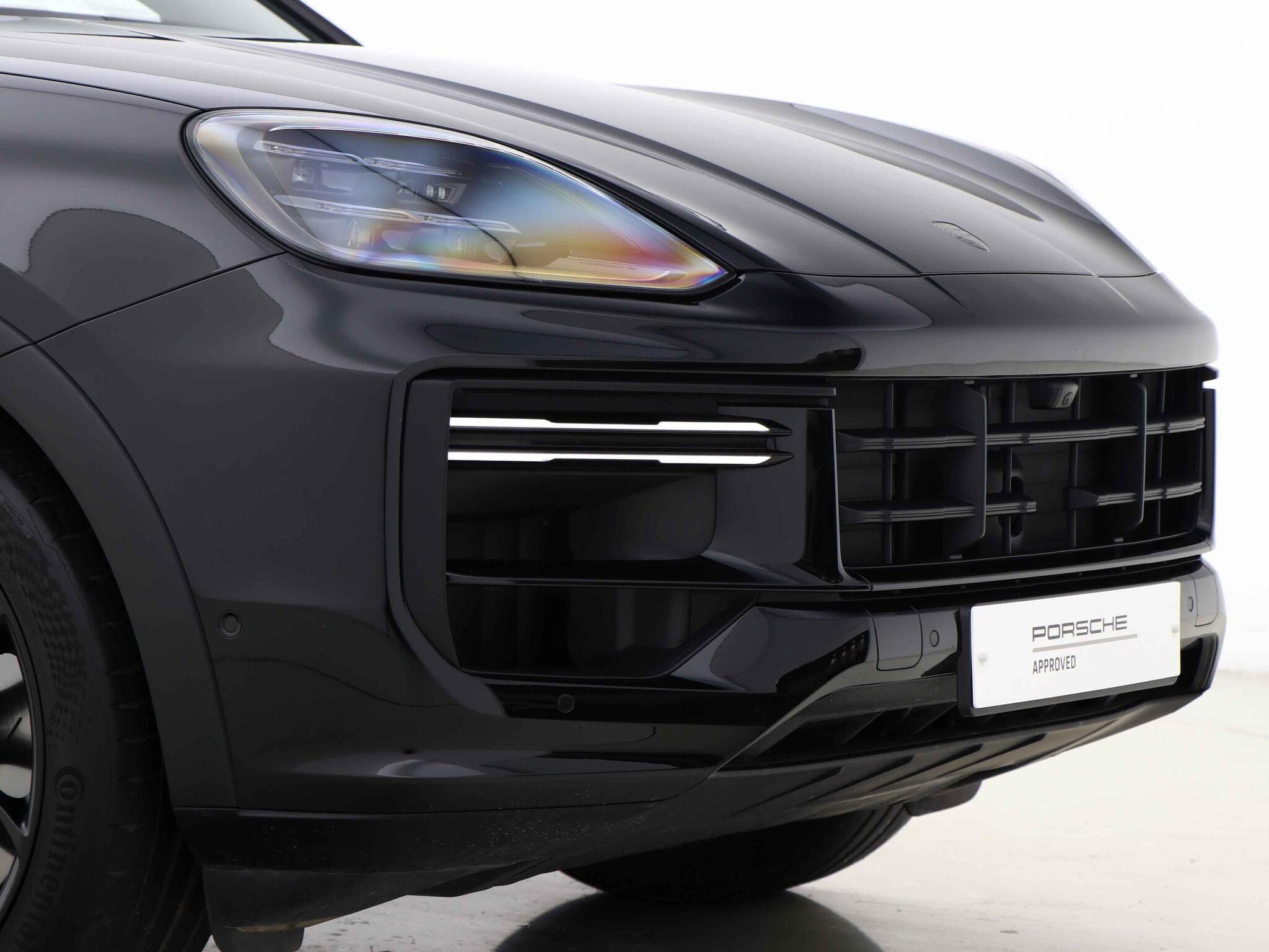 Porsche Cayenne view 10