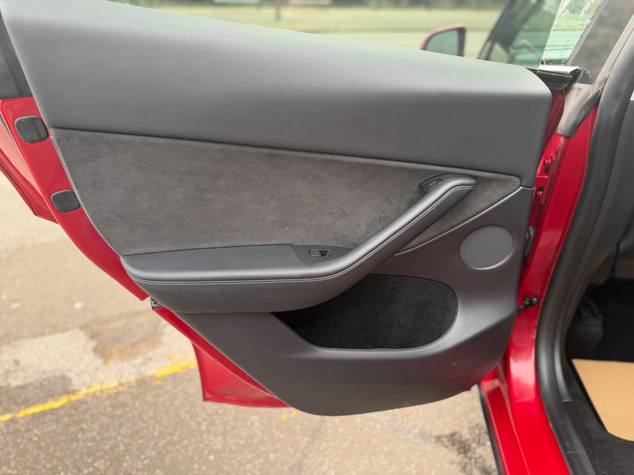 Tesla Model Y view 28