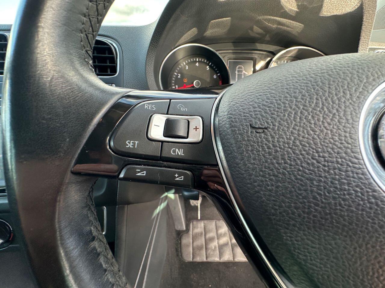 Volkswagen Polo view 48