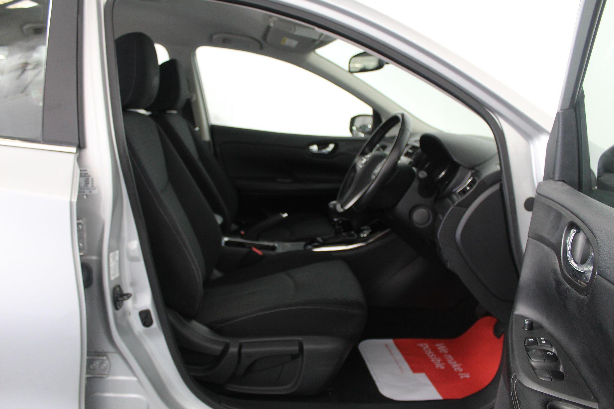 Nissan Pulsar view 28