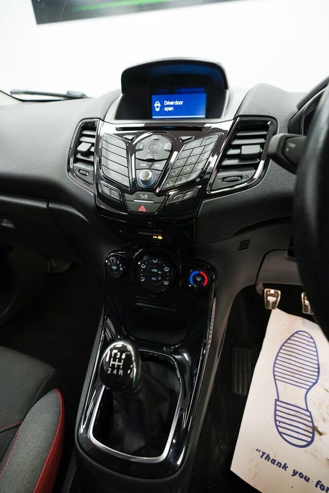Ford Fiesta view 21