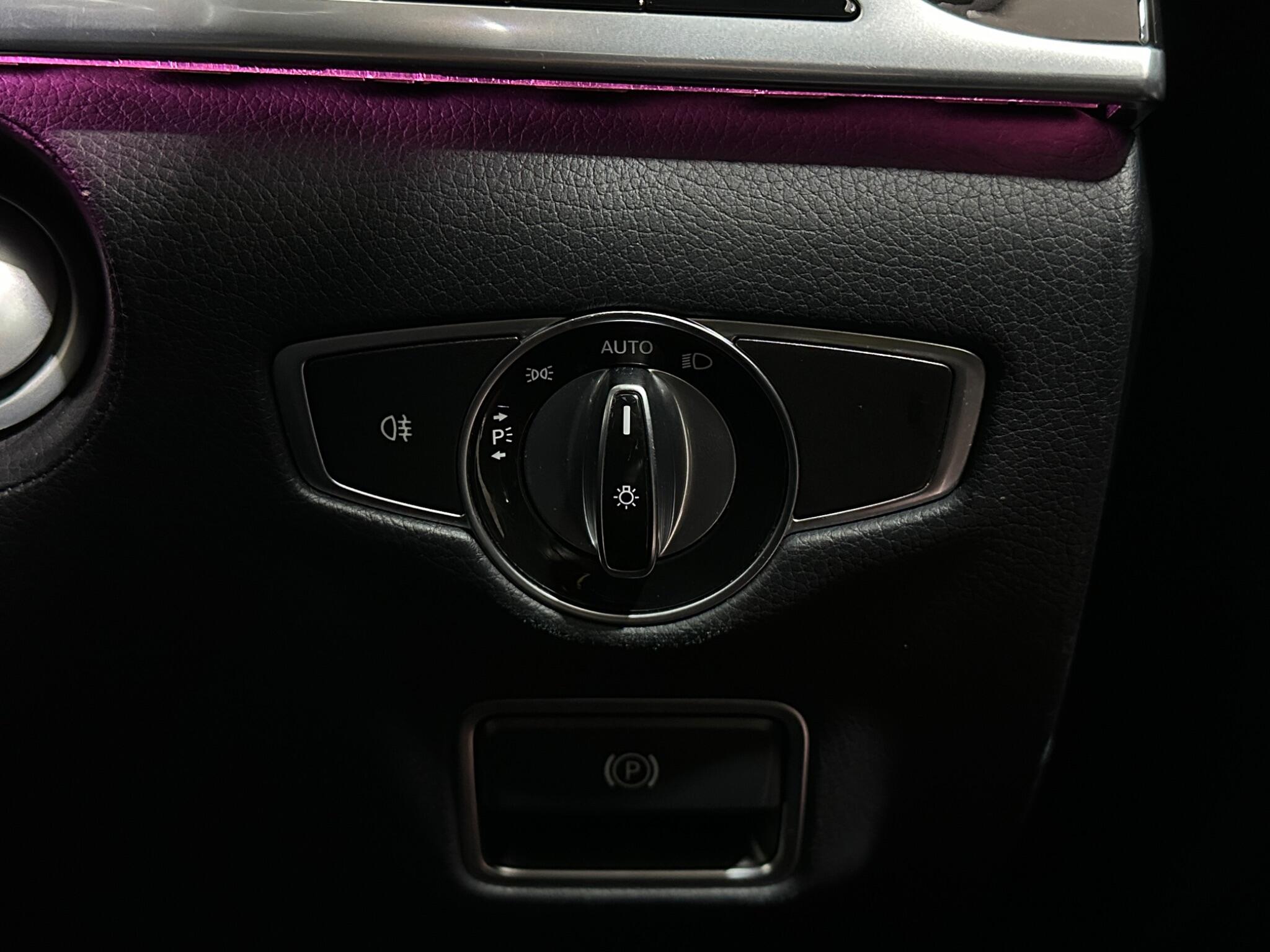 Mercedes-Benz S-Class view 18