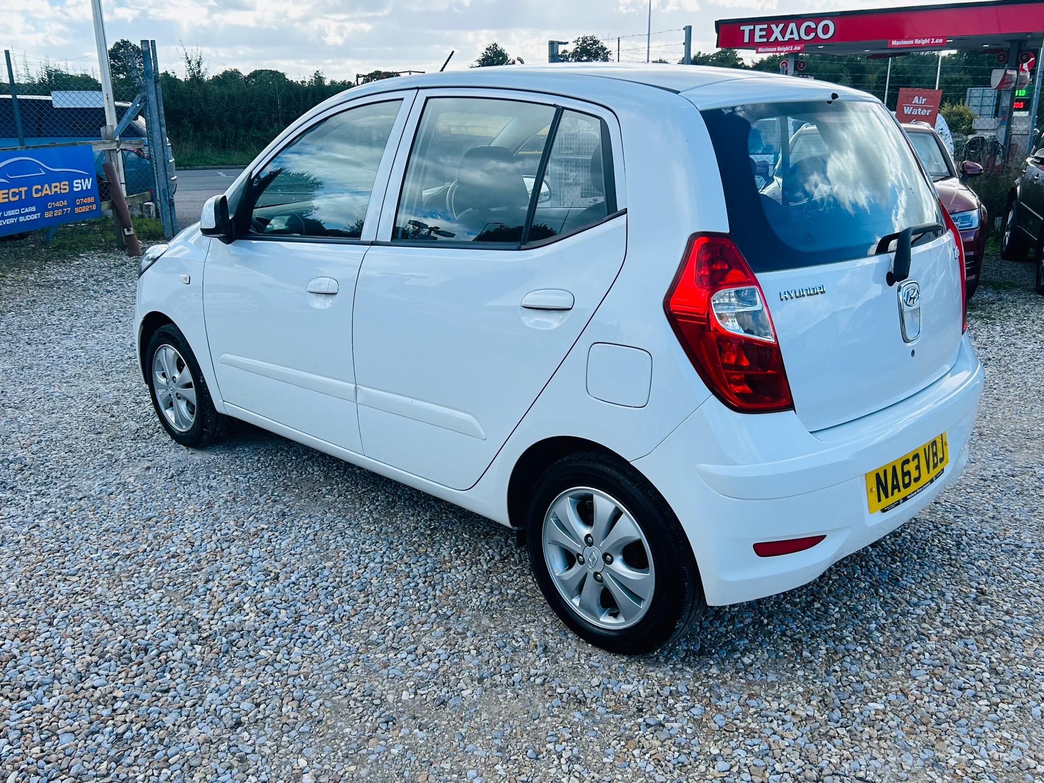 Hyundai i10 view 7