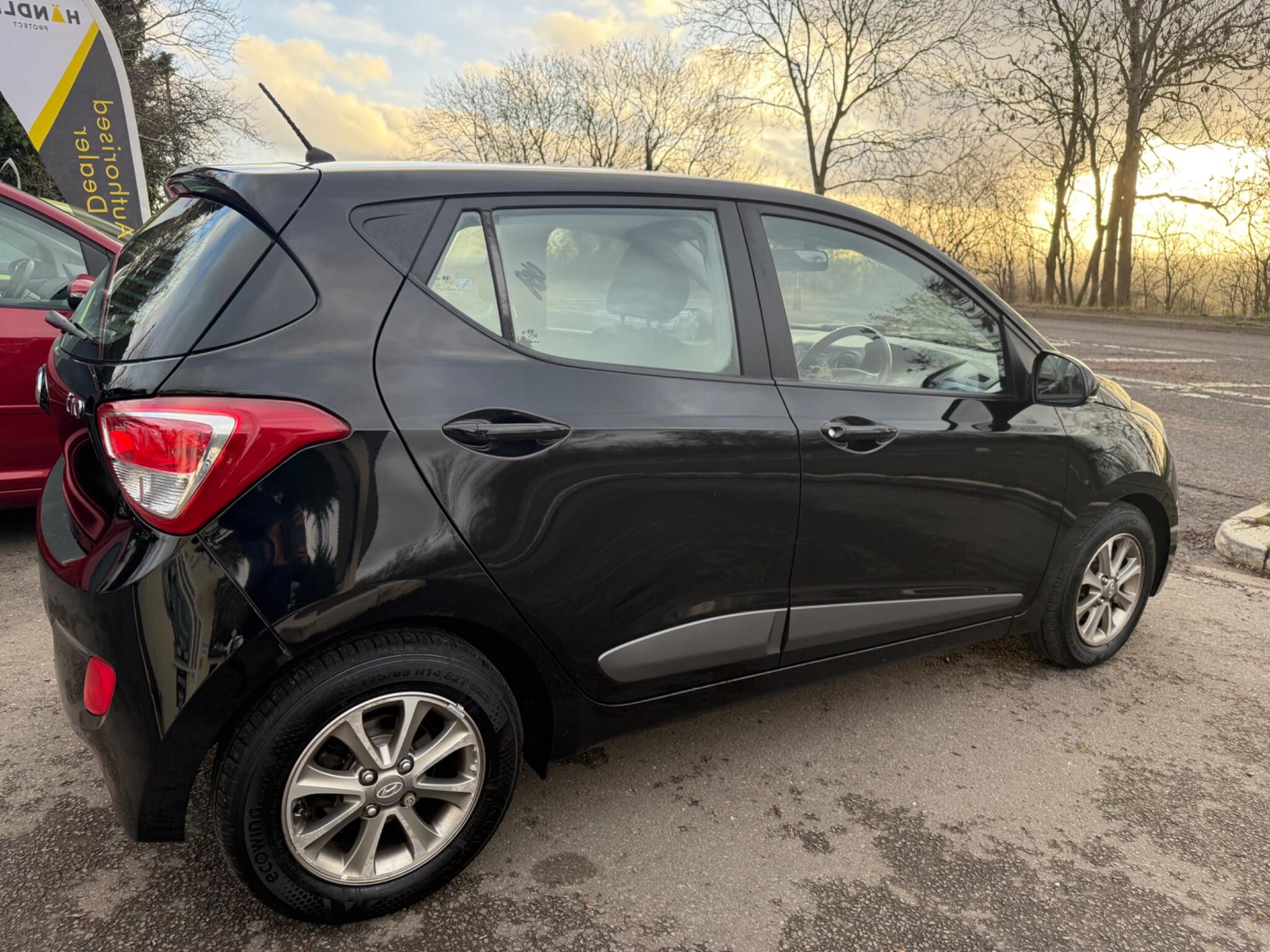 2016 Hyundai i10 1.0 Premium Euro 5 5dr • 99,000 miles image 3