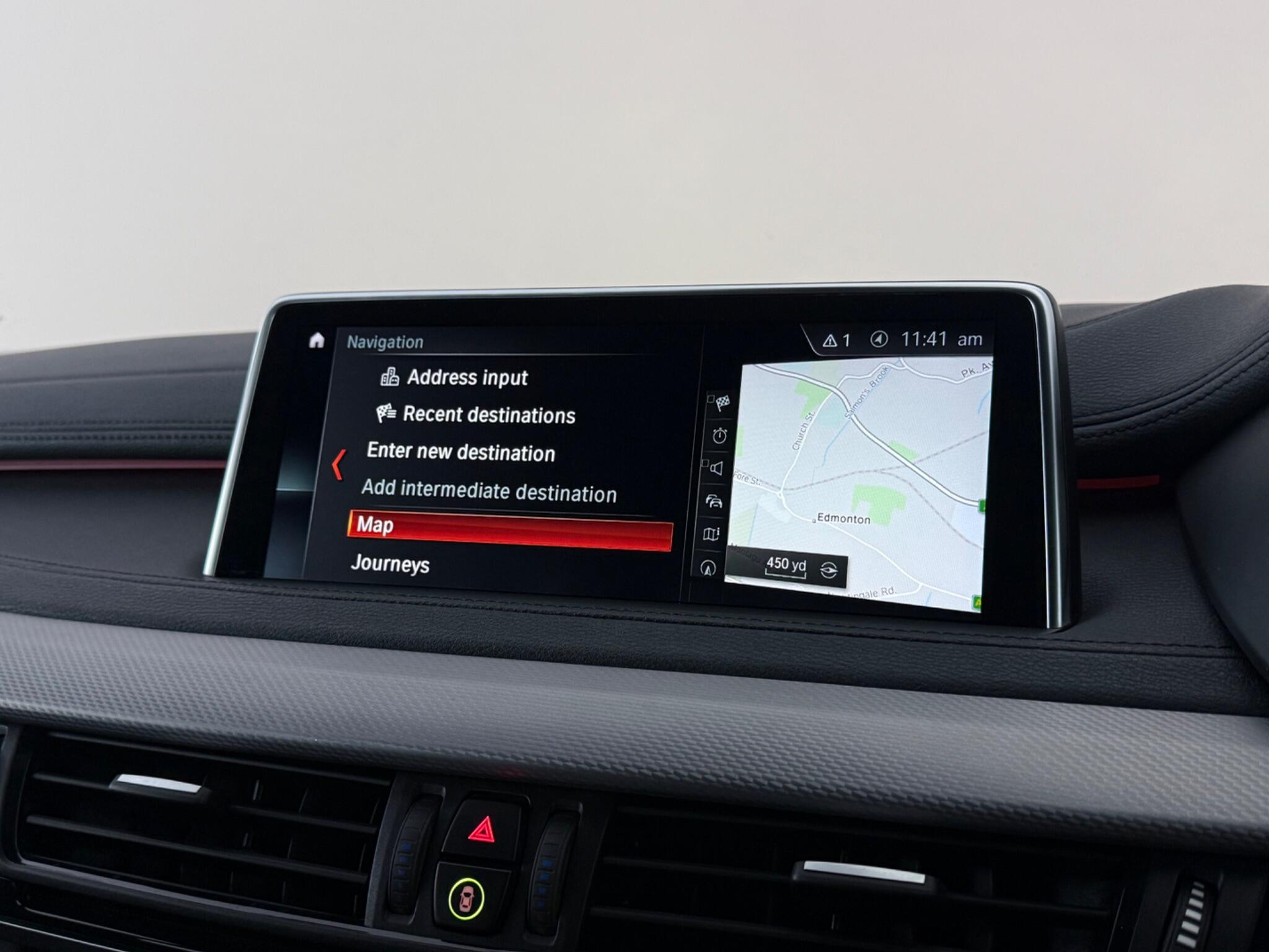 BMW X6 view 24