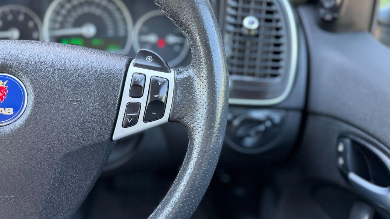 Saab 9-3 view 18