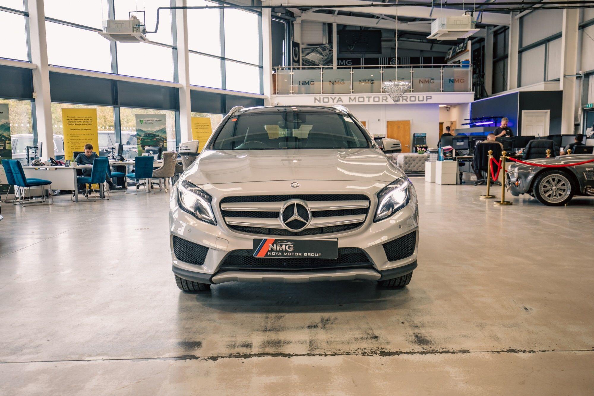 Mercedes-Benz Gla view 25