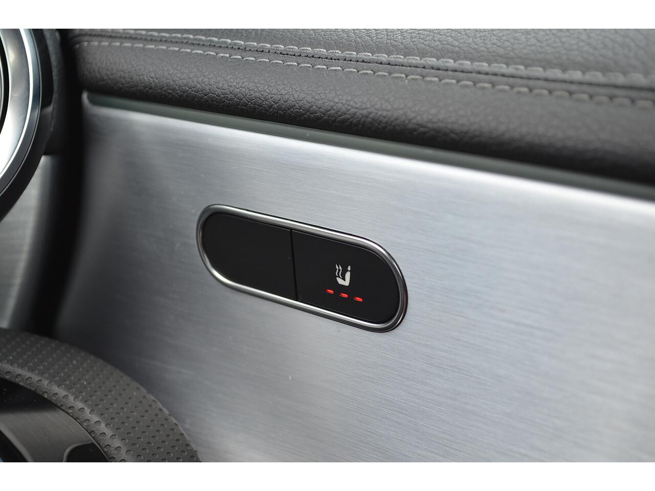 Mercedes-Benz Cla view 43
