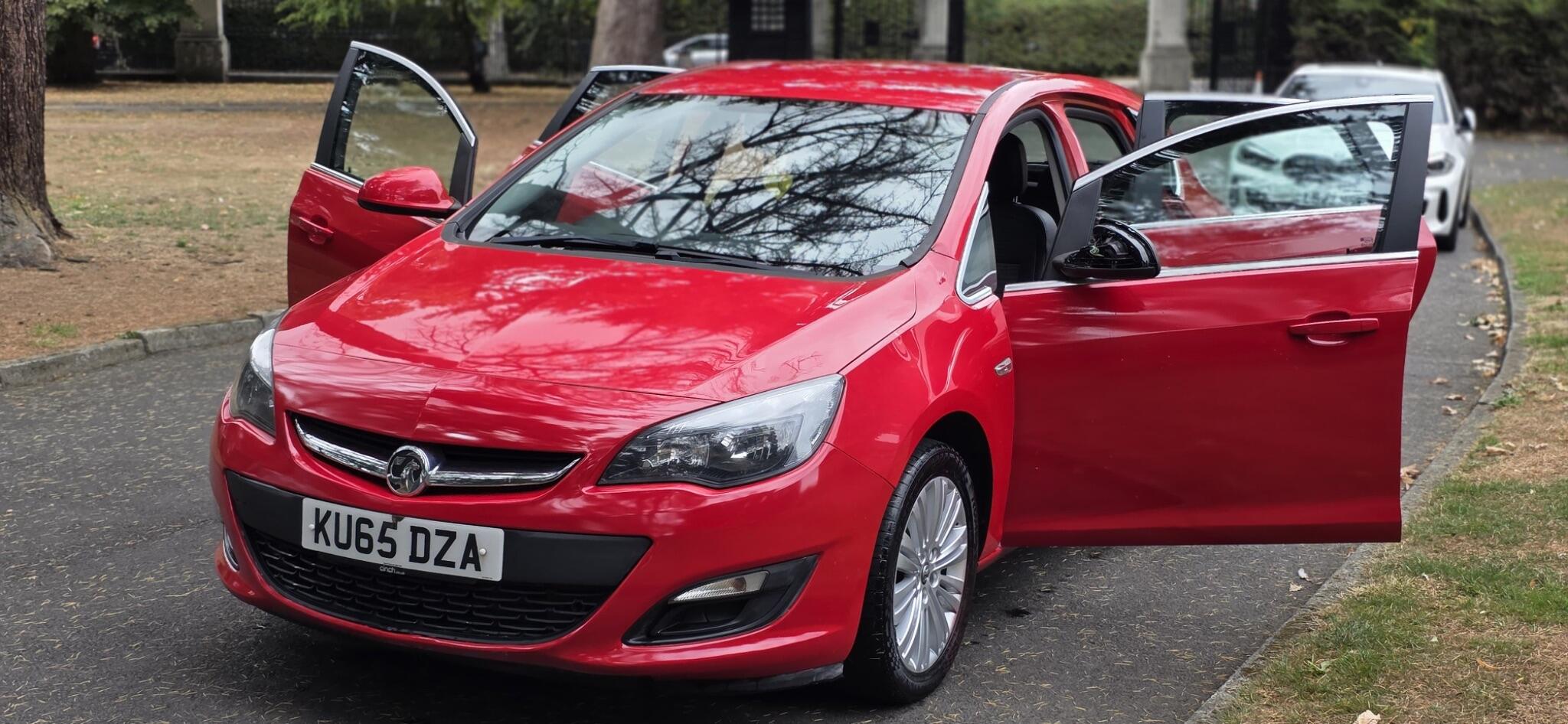 Vauxhall Astra view 16