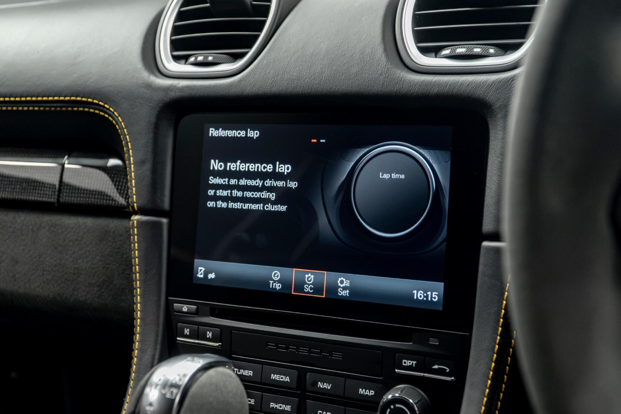 Porsche Cayman view 40