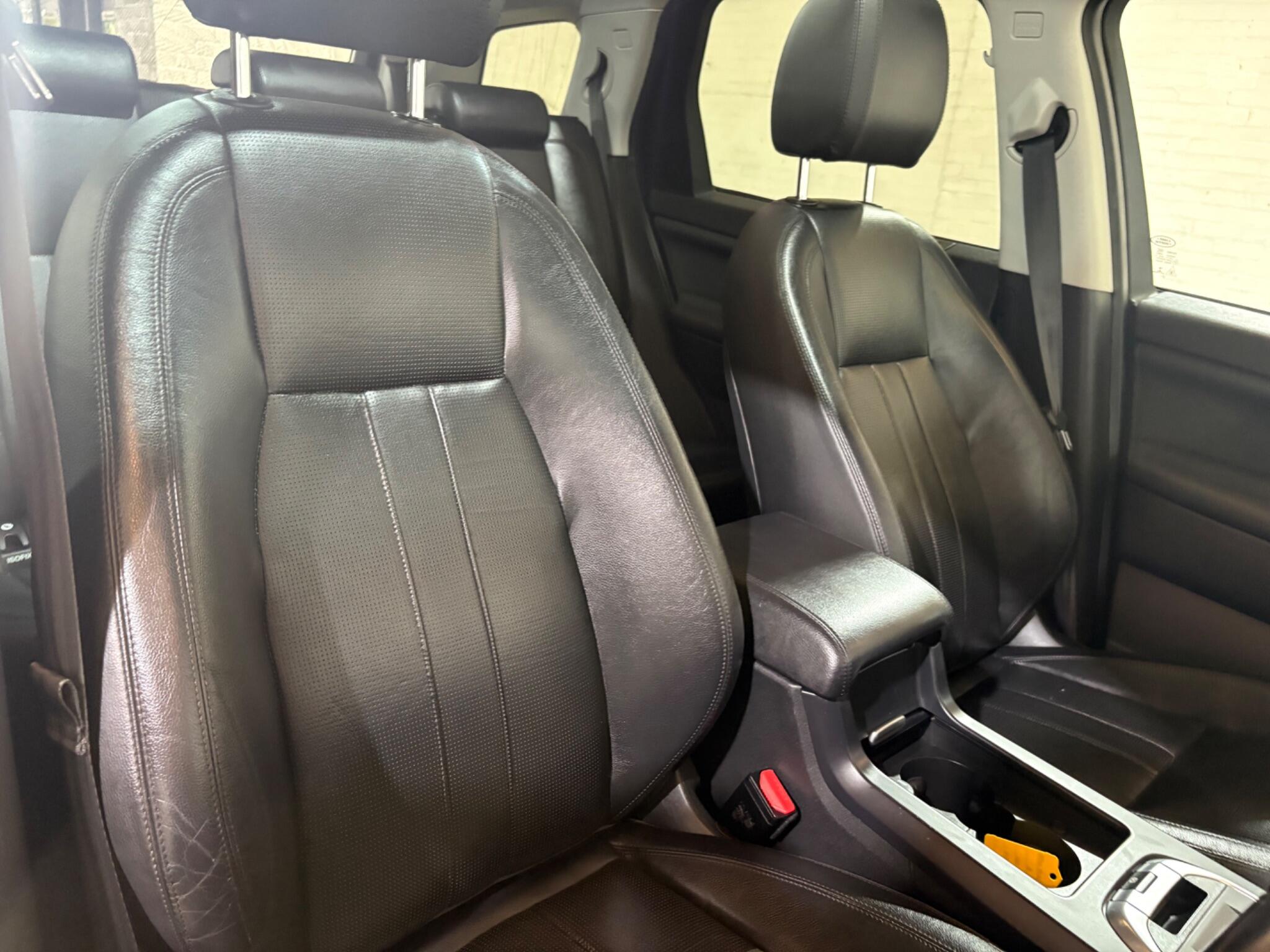 Land Rover Discovery Sport view 22