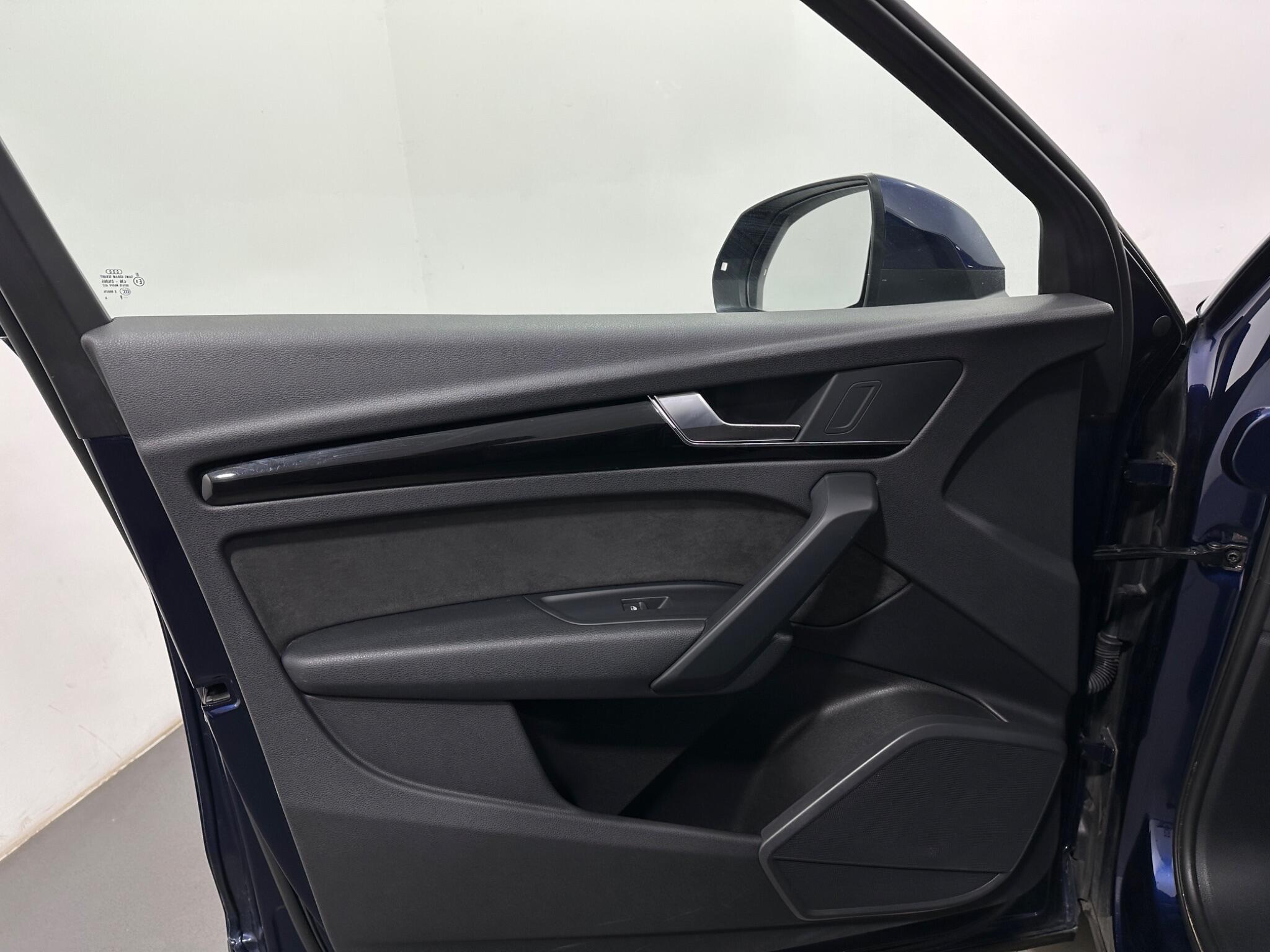 Audi Q5 view 36