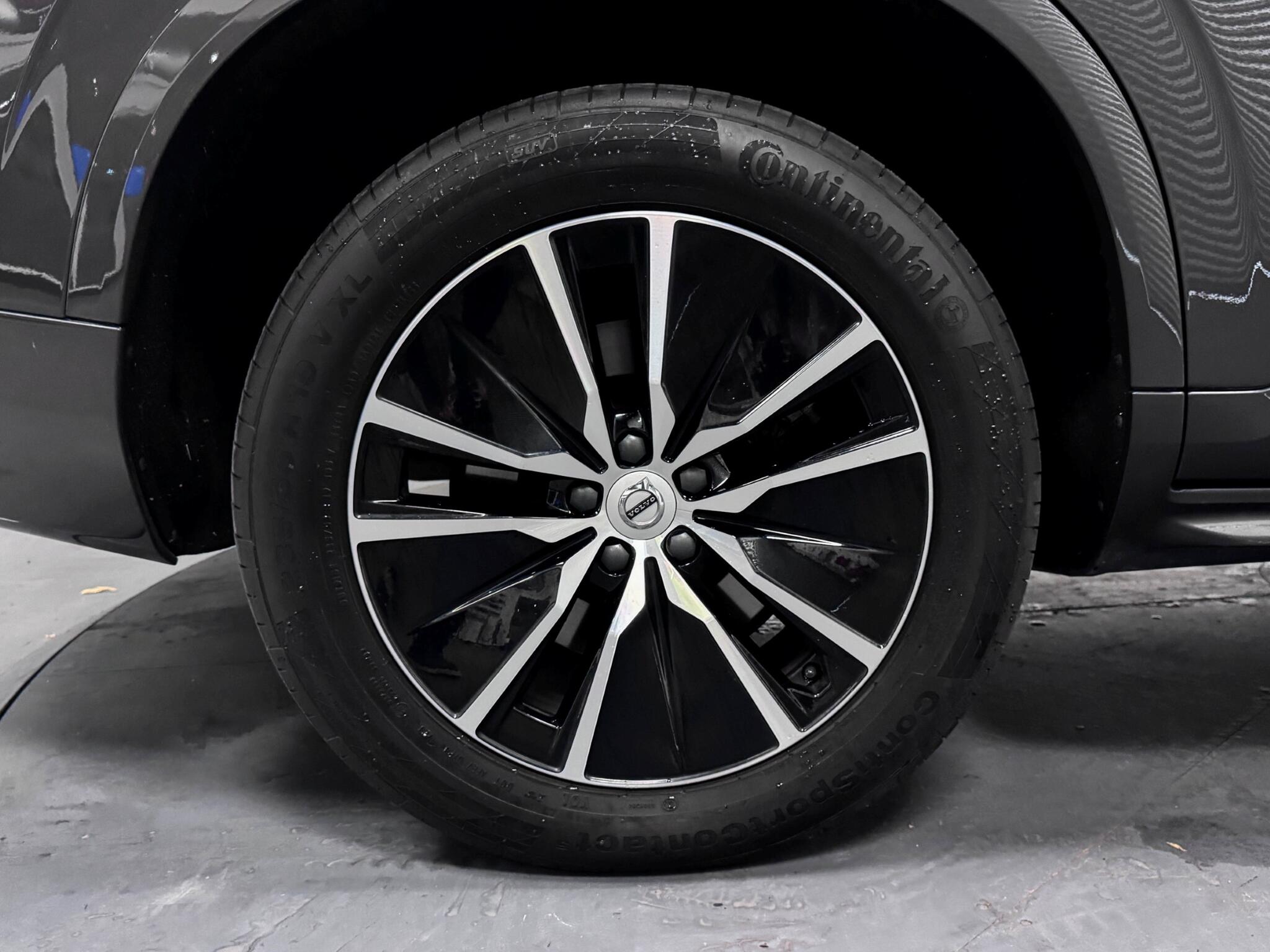 Volvo XC90 view 58