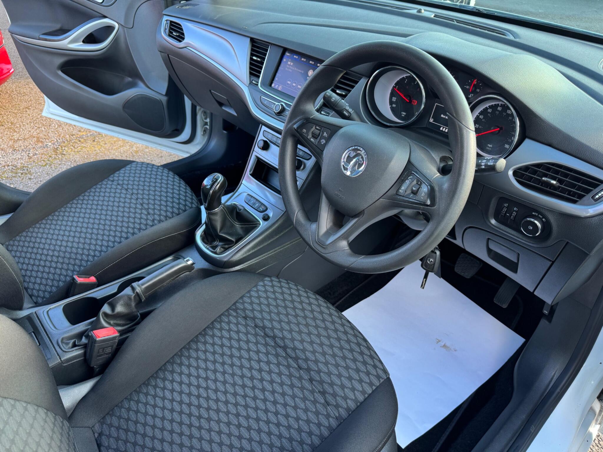 Vauxhall Astra view 25