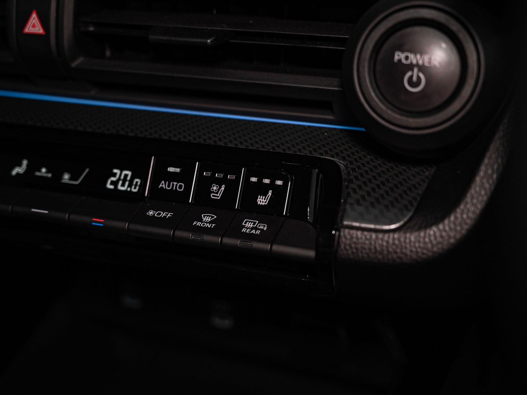 Toyota Prius view 13