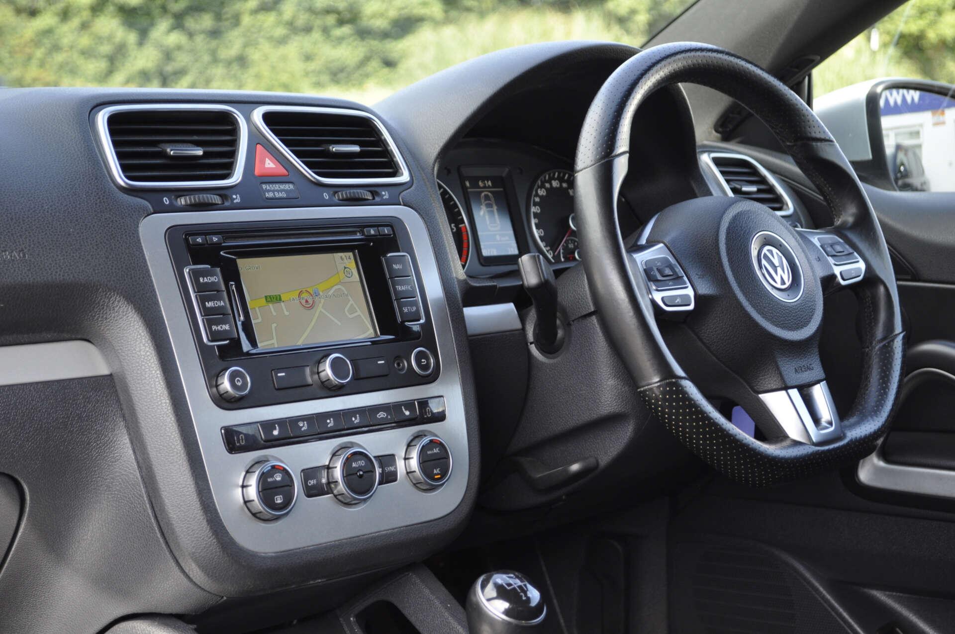 Volkswagen Scirocco view 13