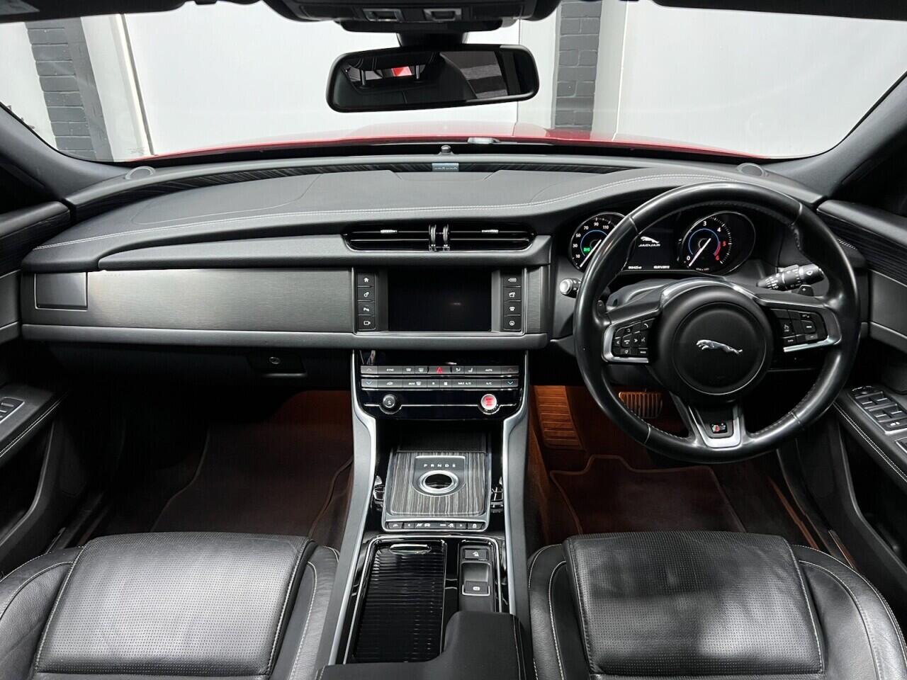 Jaguar XF view 2