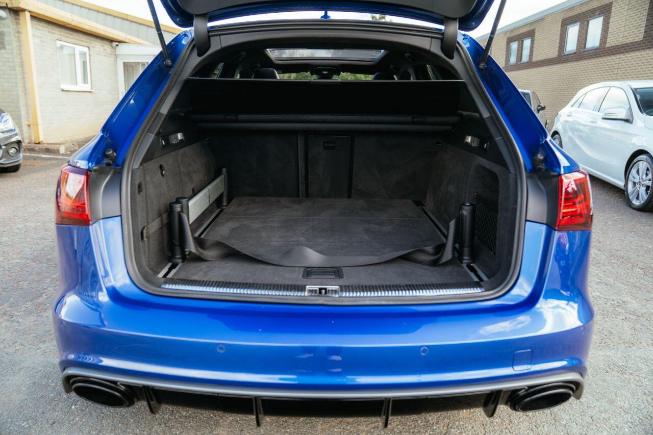Audi RS6 view 47