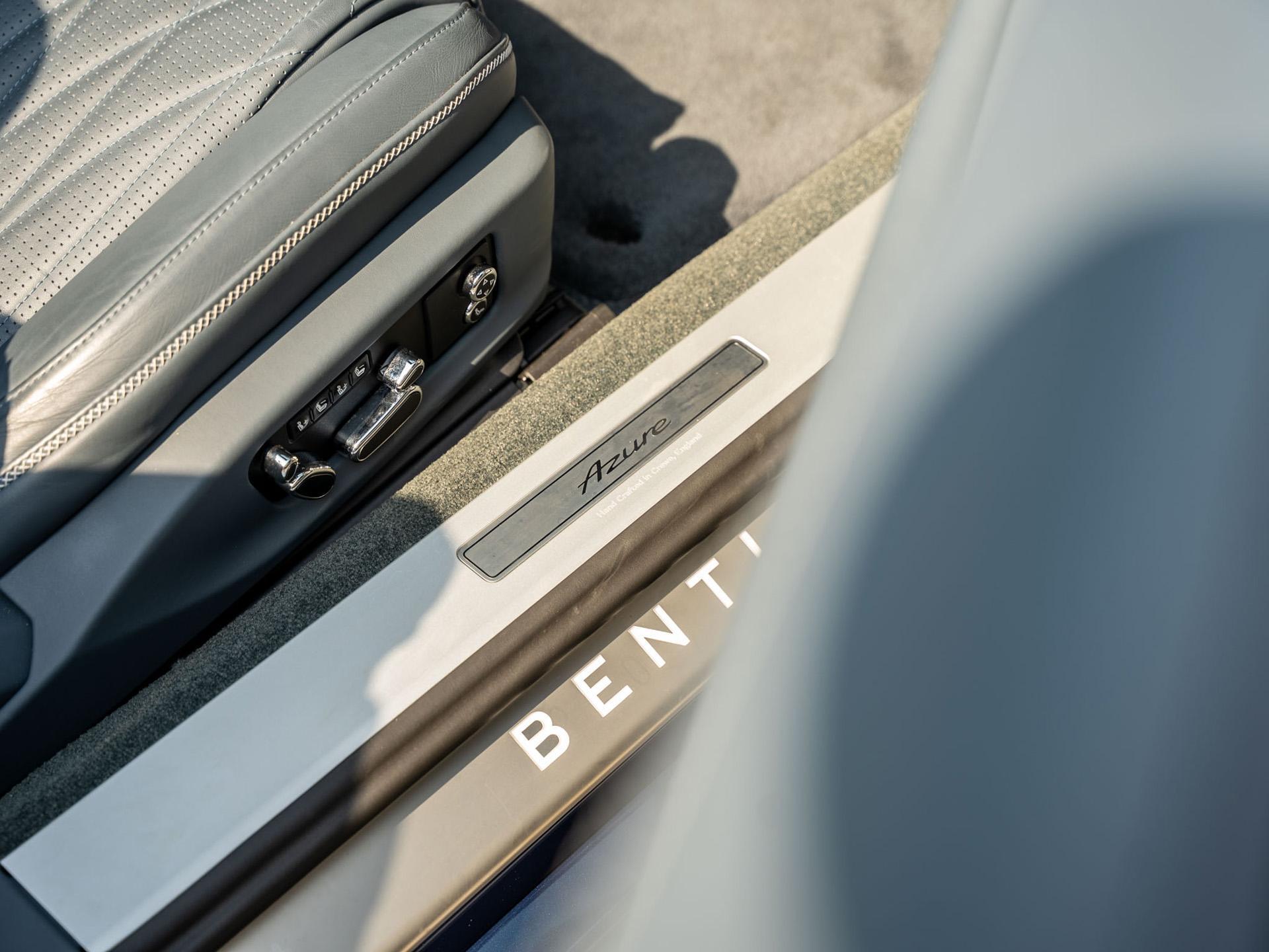 Bentley Continental view 36