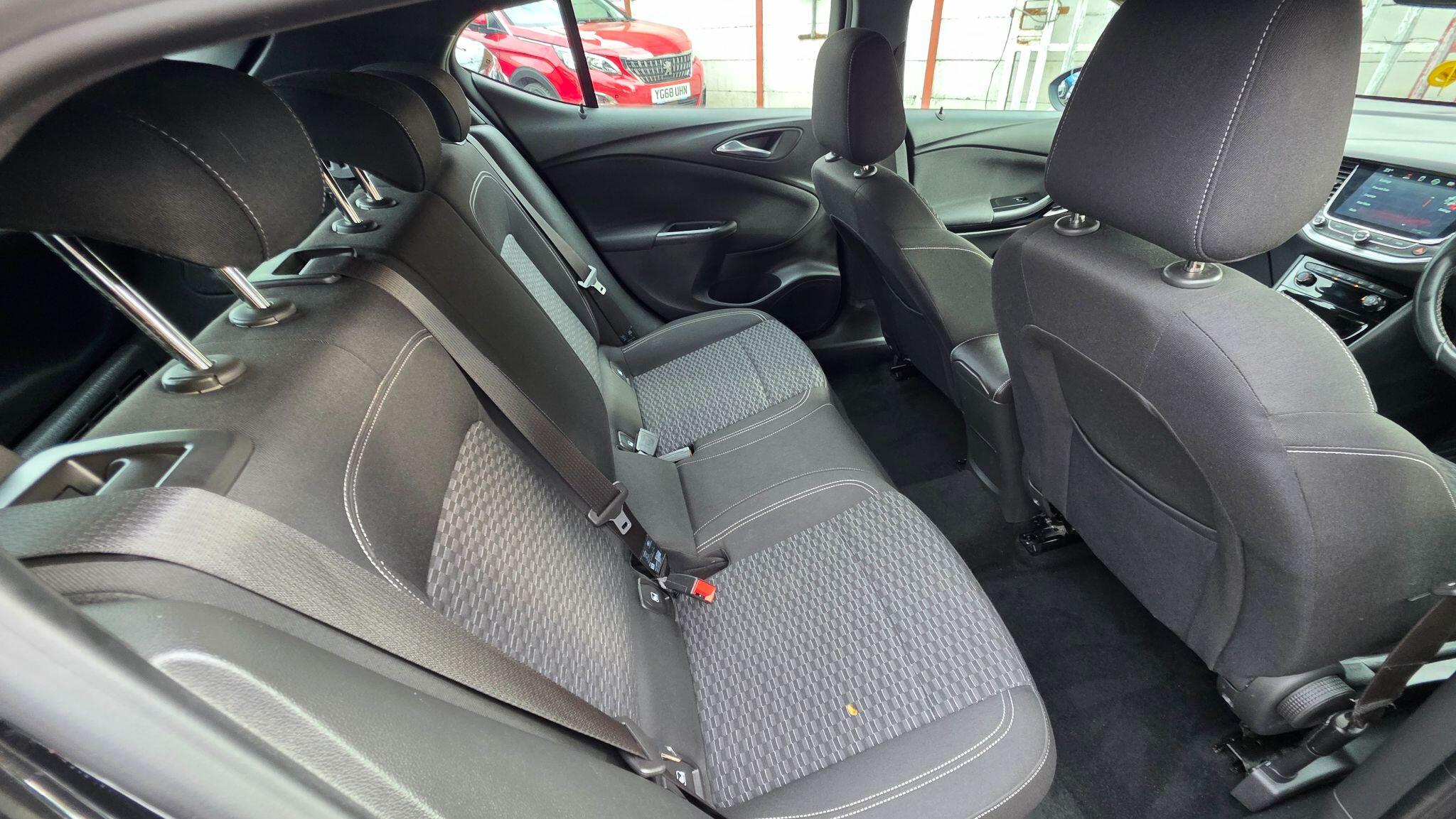 Vauxhall Astra view 29
