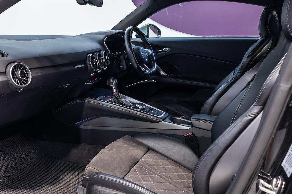 Audi TTS view 9