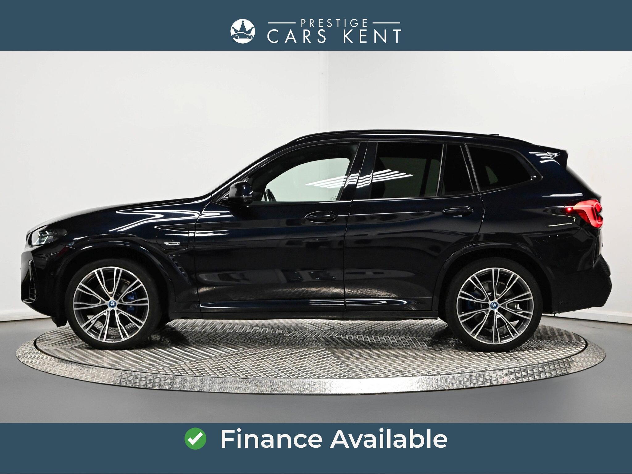 BMW X3 view 4
