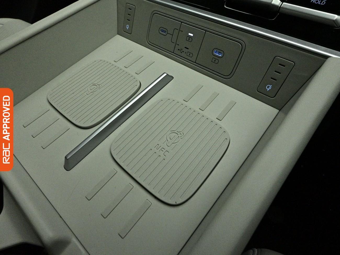 Hyundai Santa FE view 18