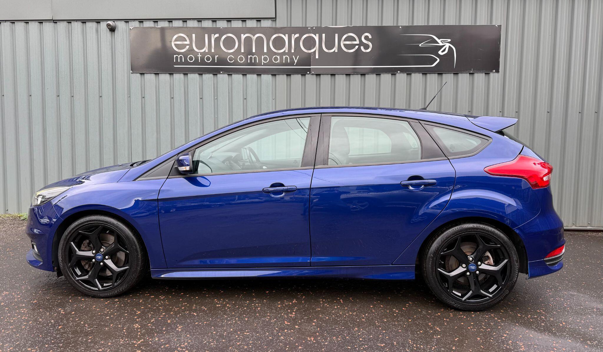 Ford Focus view 8