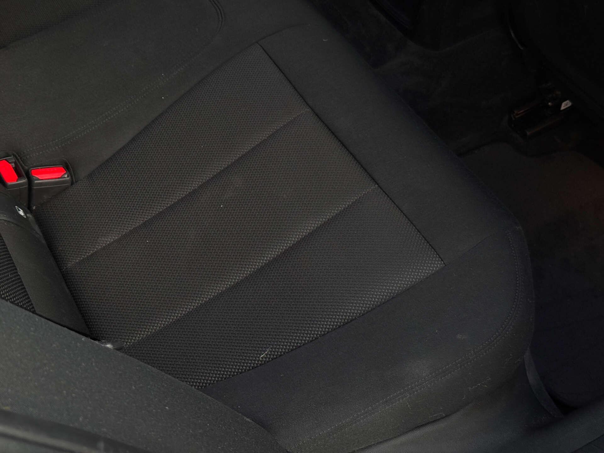 BMW 3 Series view 26