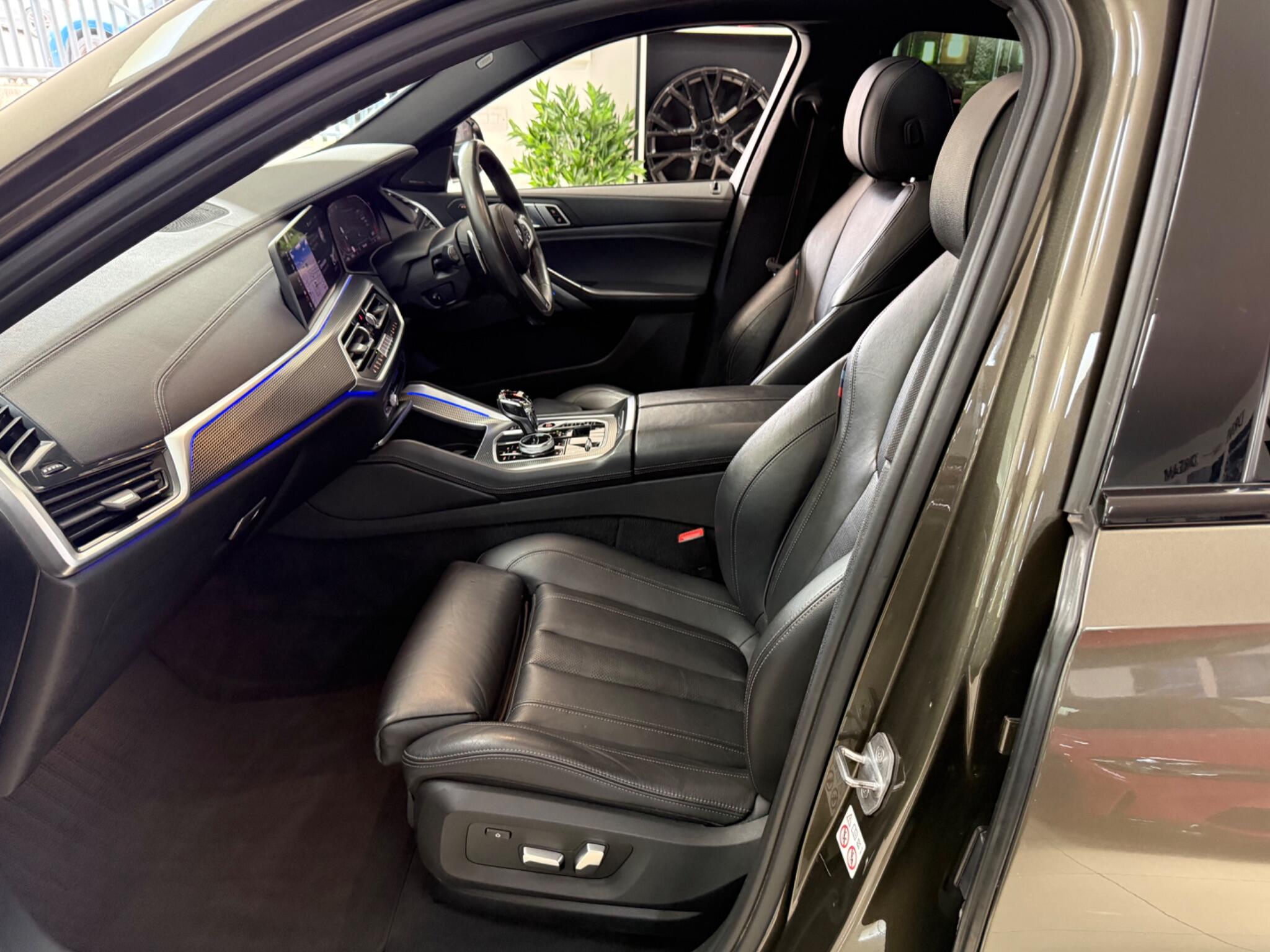 BMW X6 view 49