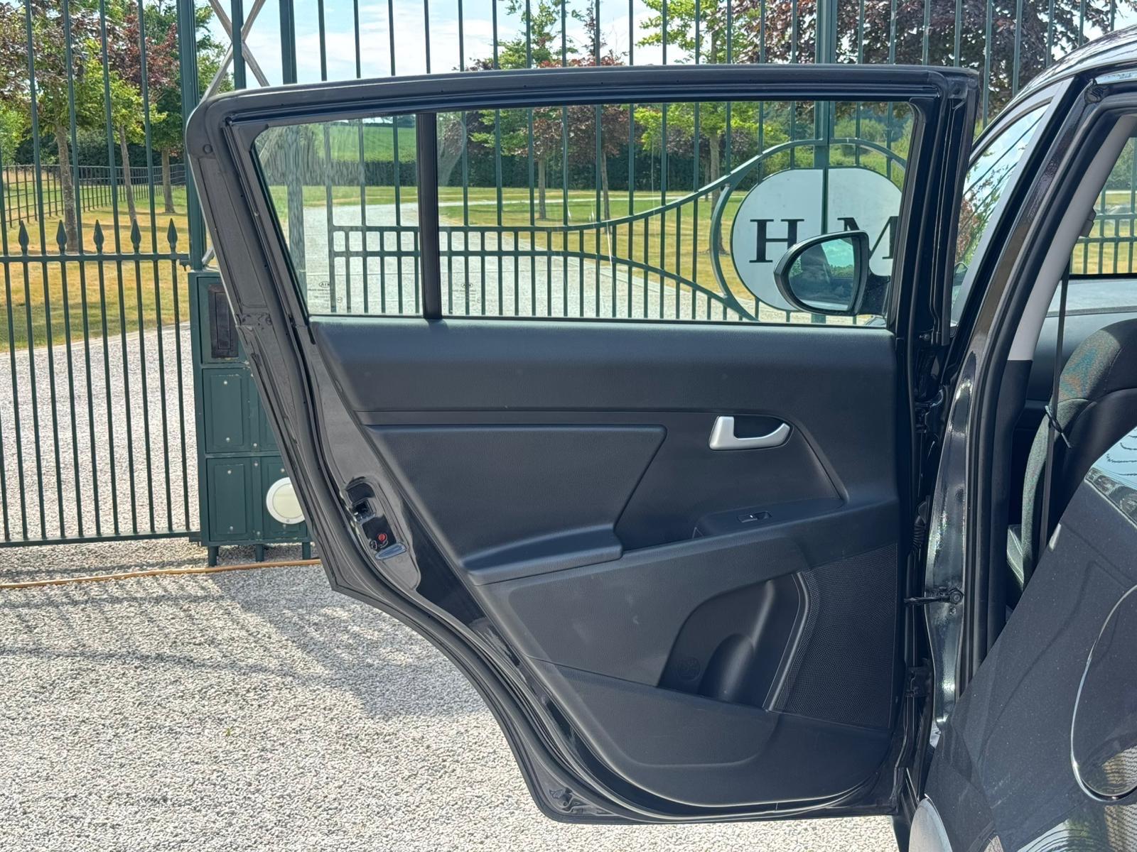 2013 Kia Sportage image 23