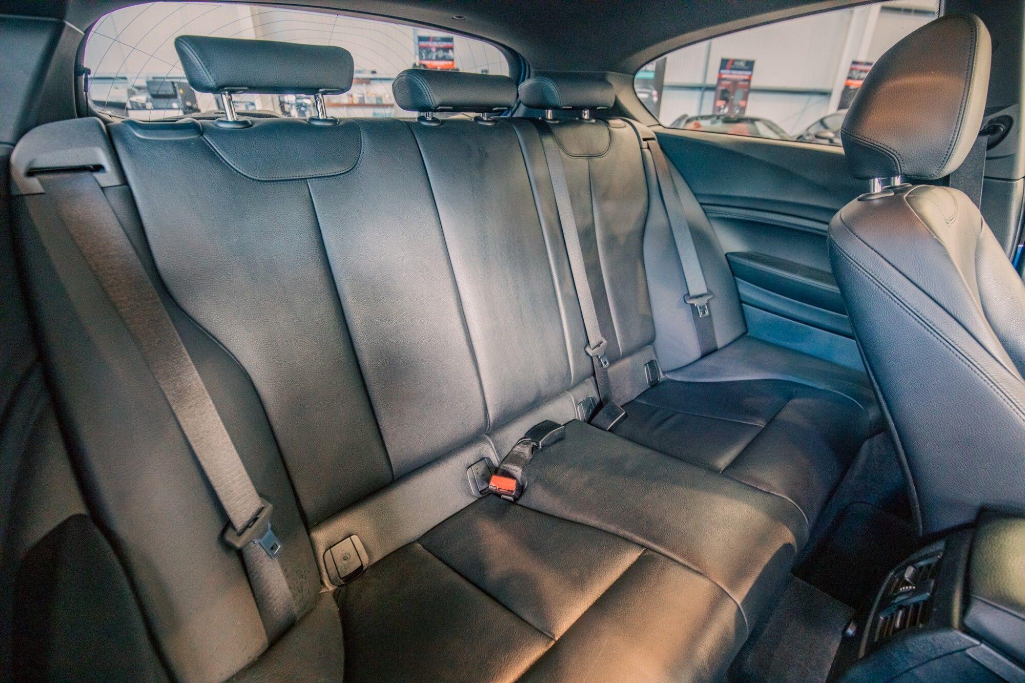 BMW 1 Series view 7