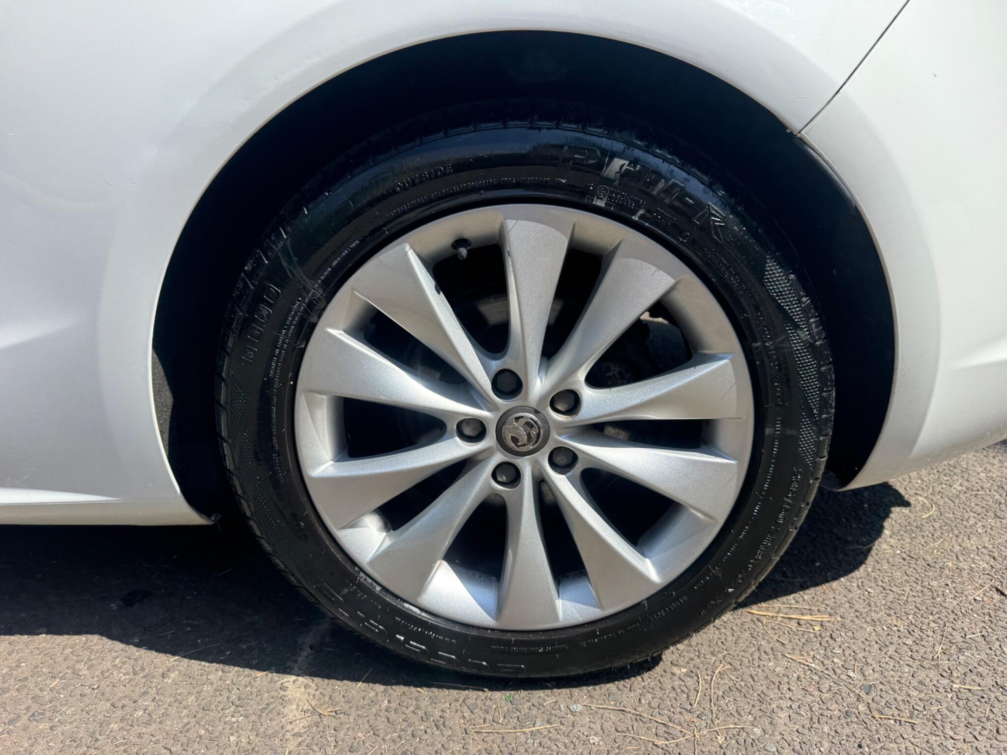 Vauxhall Cascada view 47