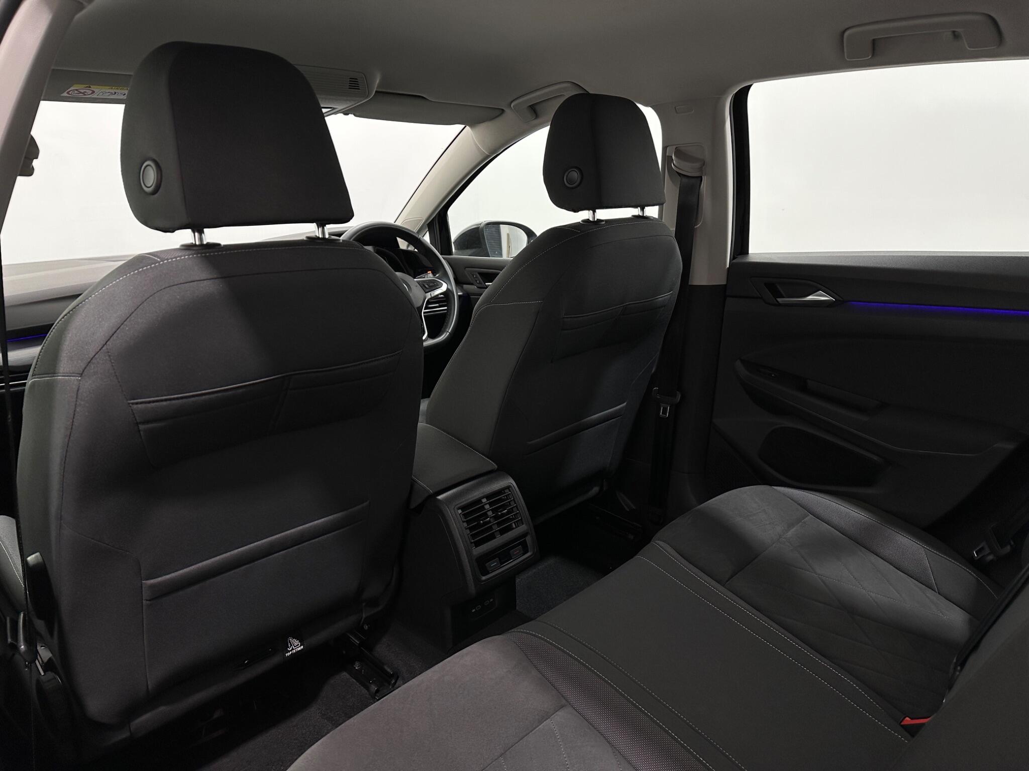 Volkswagen Golf view 37