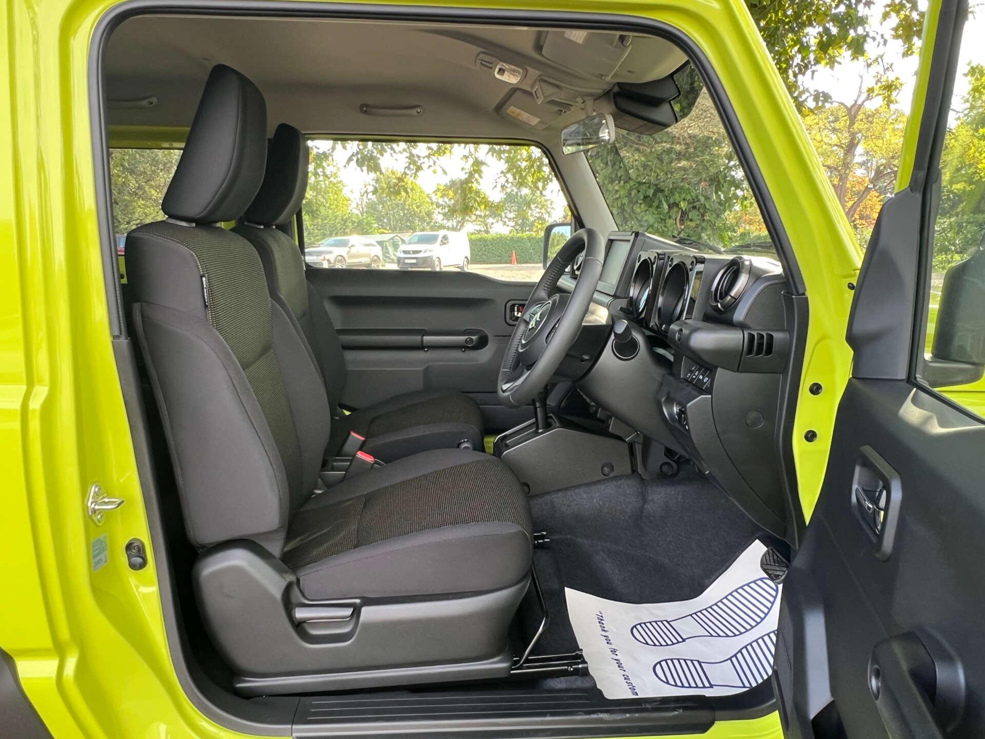 Suzuki Jimny view 31