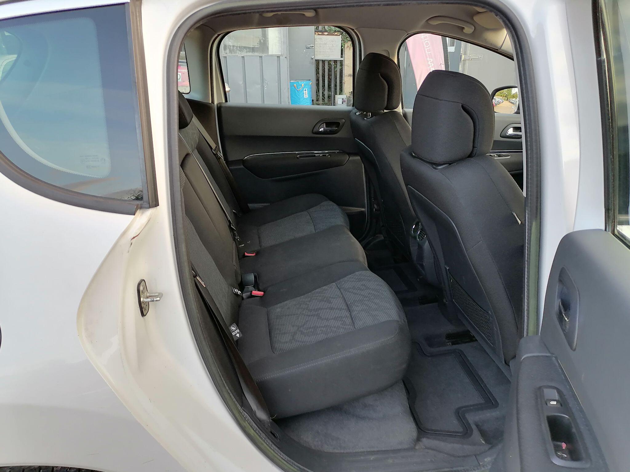 Peugeot 3008 view 35