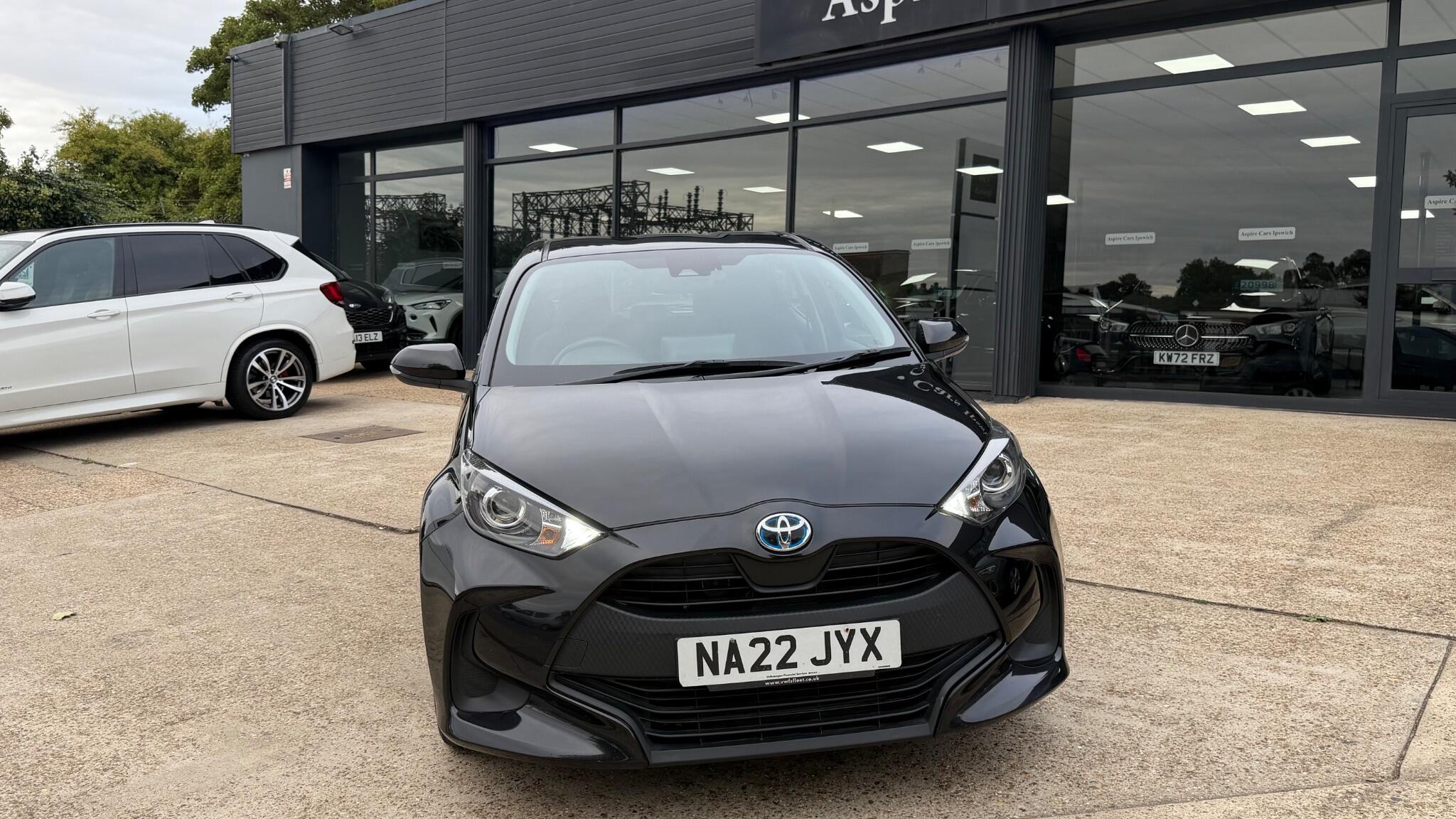 Toyota Yaris view 5