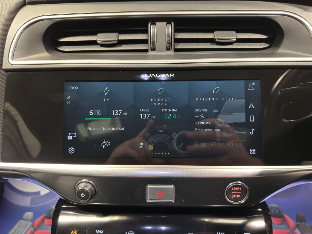 Jaguar I-Pace view 23