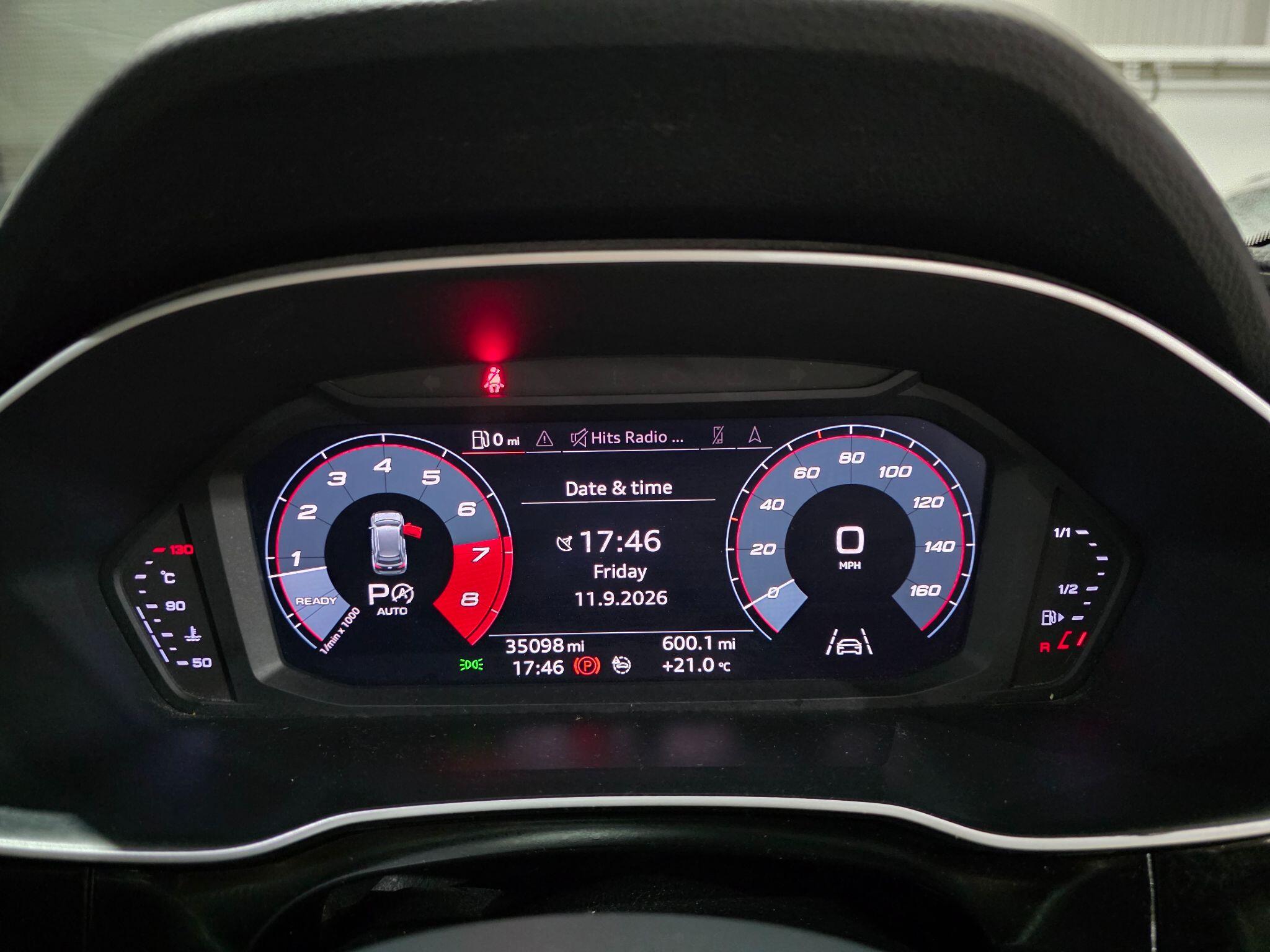 Audi Q3 view 11