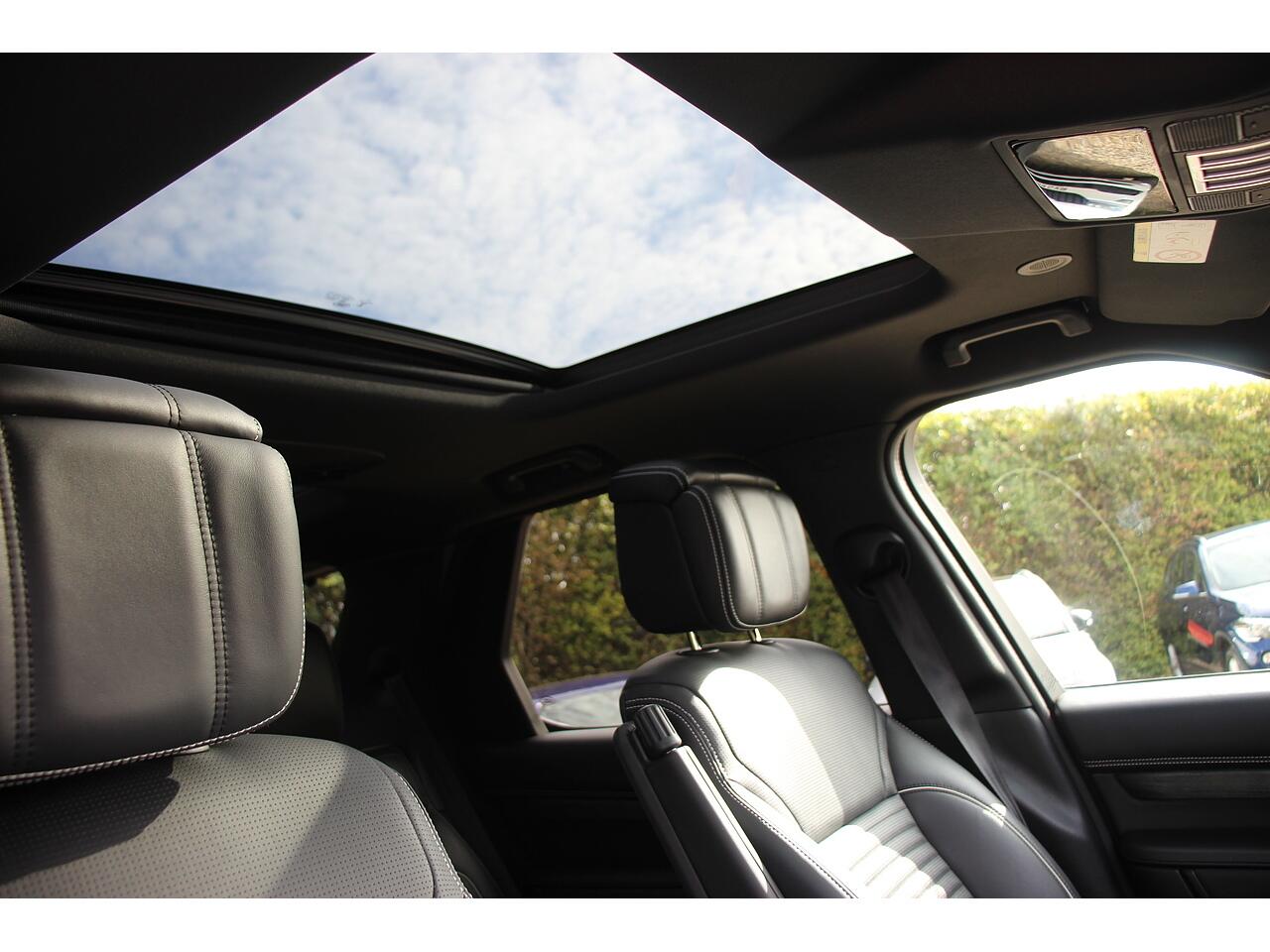Land Rover Discovery view 25